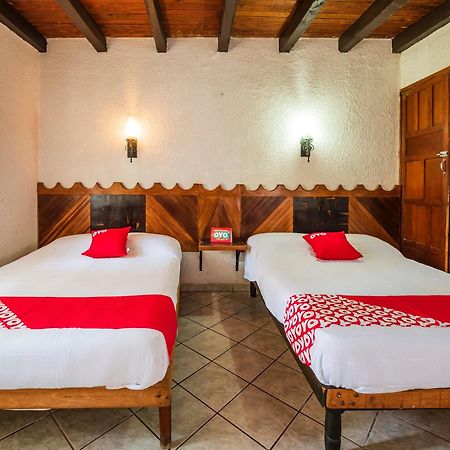 Oyo Hotel Sands Barra de Navidad Dış mekan fotoğraf