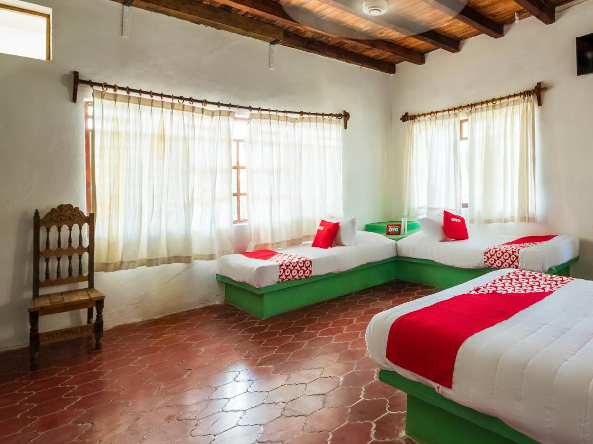 Oyo Hotel Sands Barra de Navidad Dış mekan fotoğraf