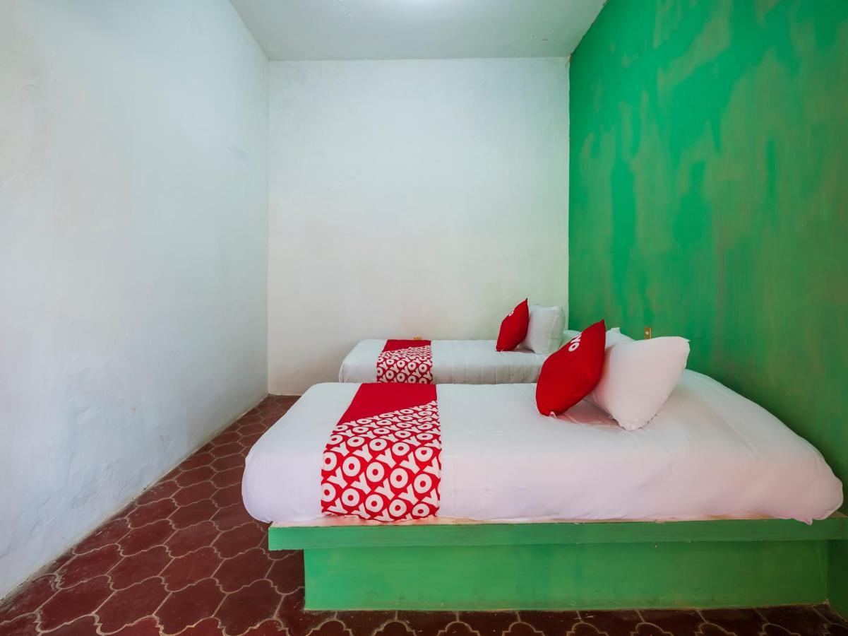 Oyo Hotel Sands Barra de Navidad Dış mekan fotoğraf