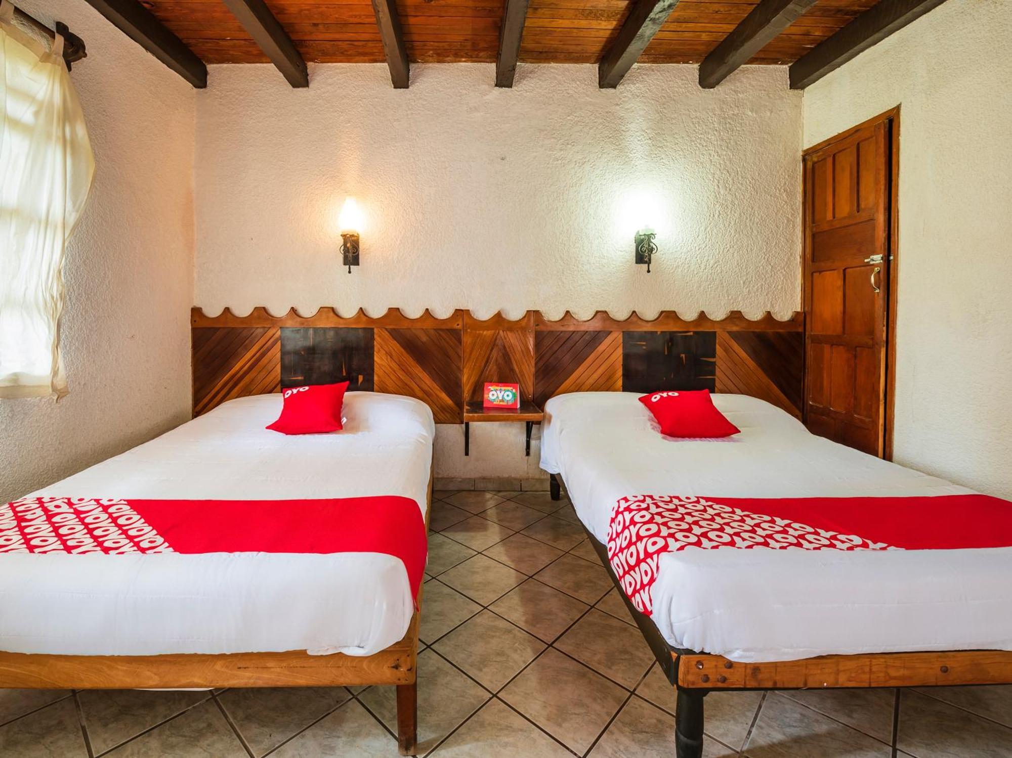 Oyo Hotel Sands Barra de Navidad Dış mekan fotoğraf