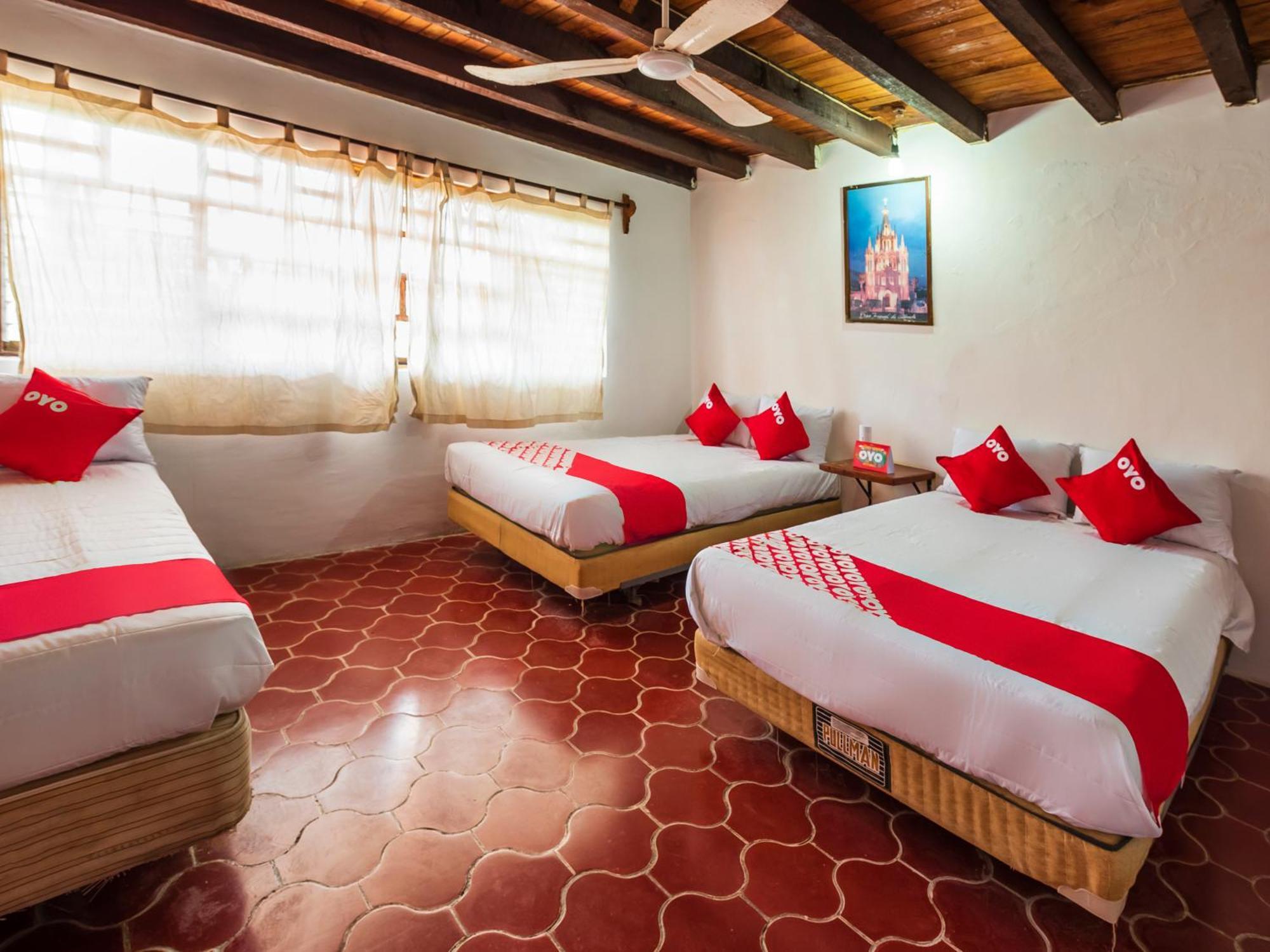 Oyo Hotel Sands Barra de Navidad Dış mekan fotoğraf