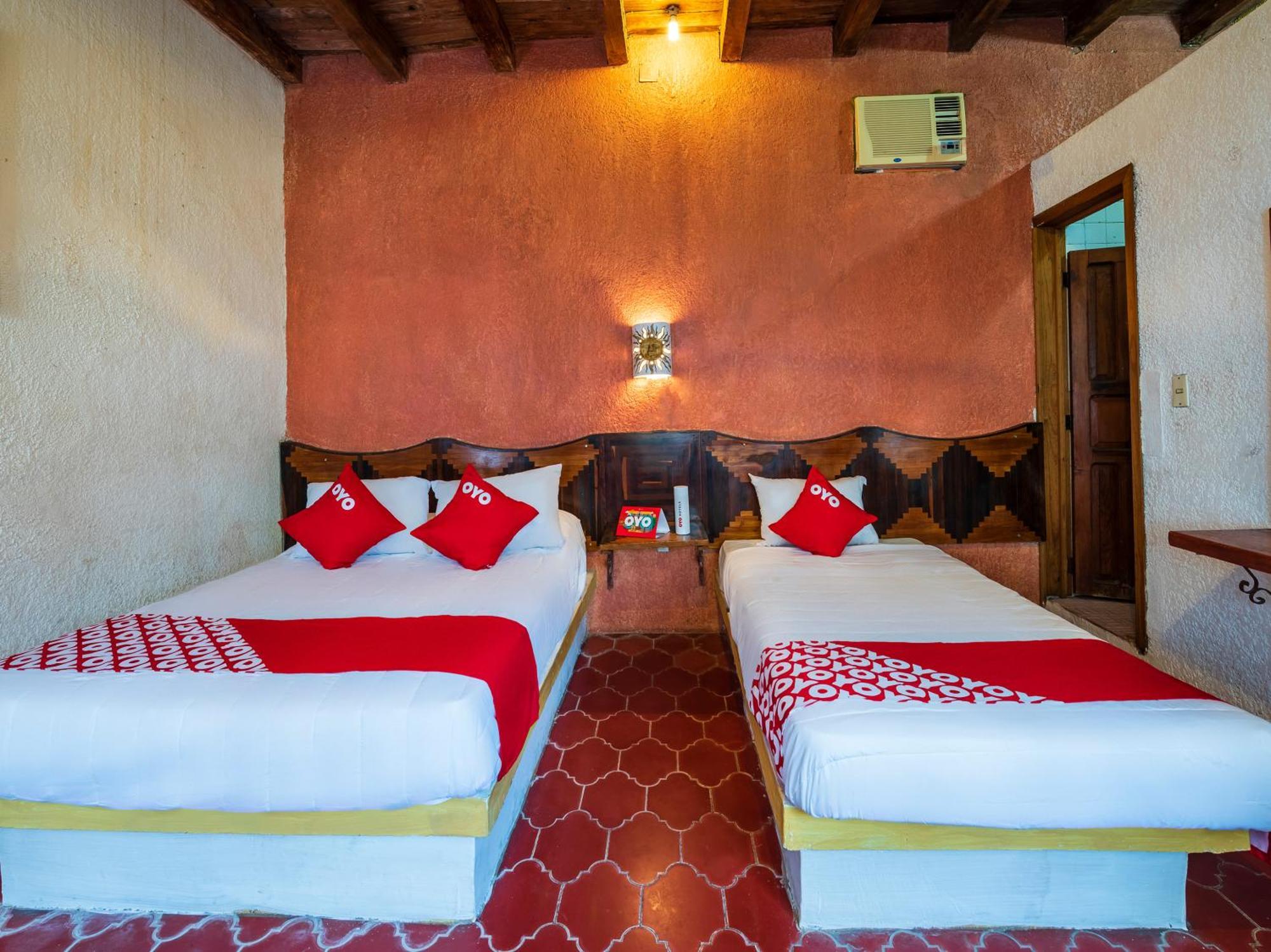 Oyo Hotel Sands Barra de Navidad Dış mekan fotoğraf