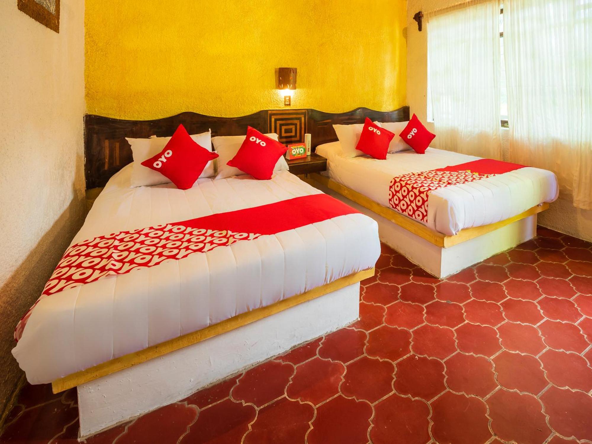 Oyo Hotel Sands Barra de Navidad Dış mekan fotoğraf
